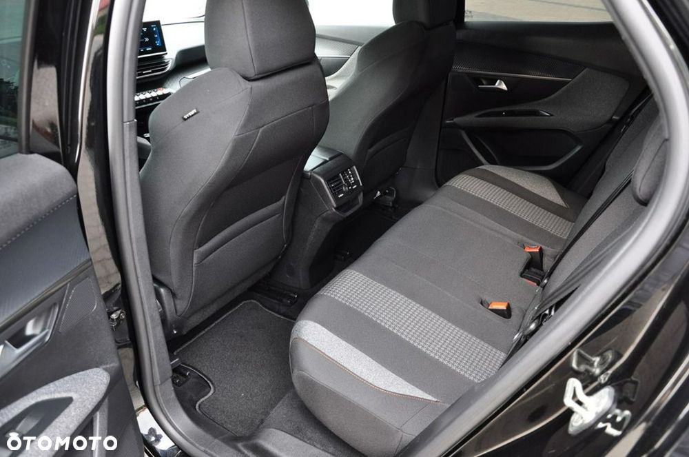 Peugeot 3008 - 24