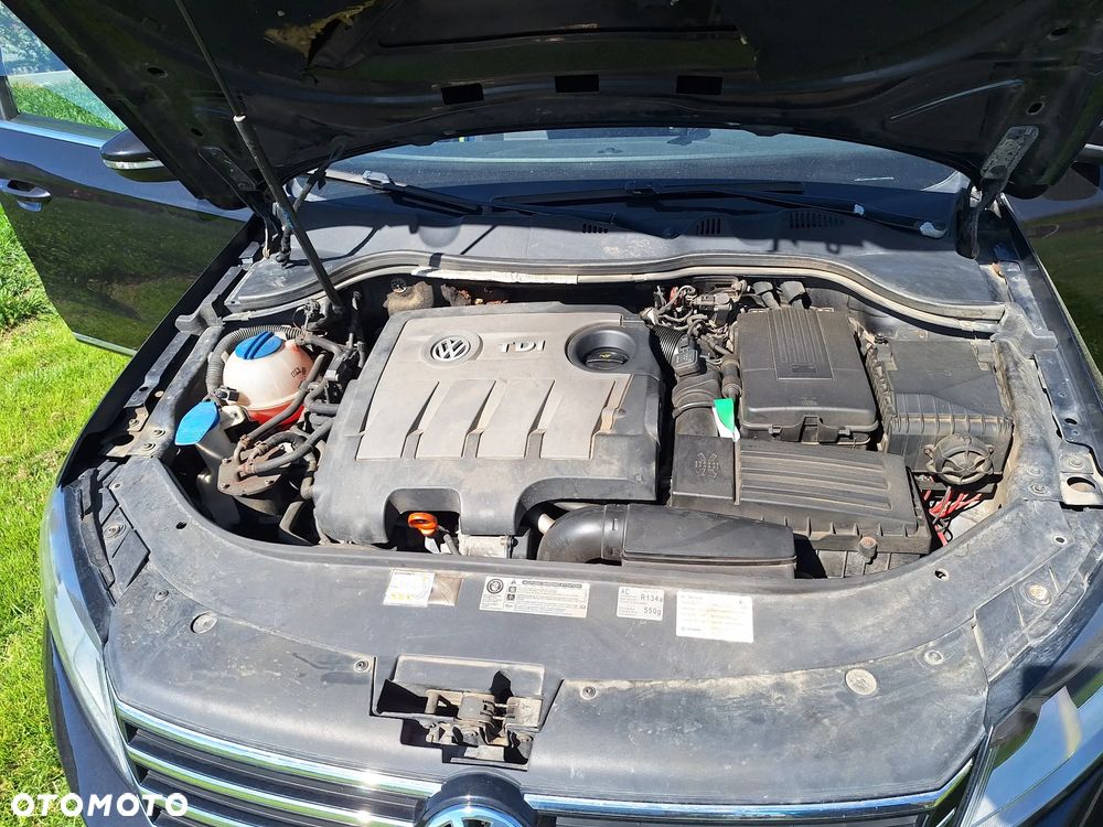 Volkswagen Passat 1.6 TDI BlueMotion Technology Comfortline - 14