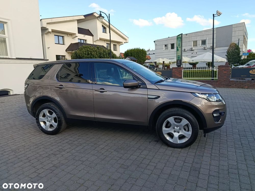 Land Rover Discovery Sport TD4 HSE Luxury - 9