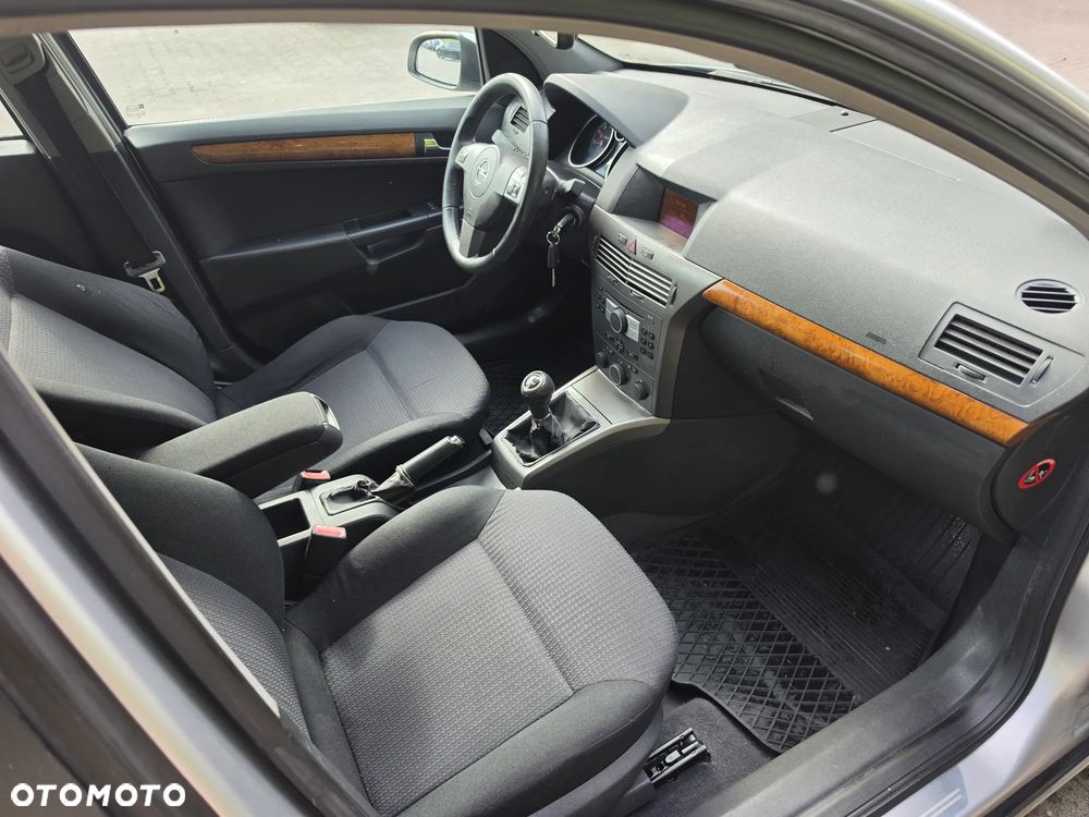 Opel Astra 1.6 Enjoy - 4
