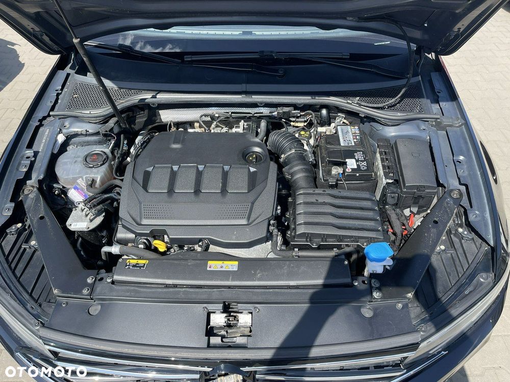 Volkswagen Passat Variant 2.0 TDI SCR DSG Business - 14