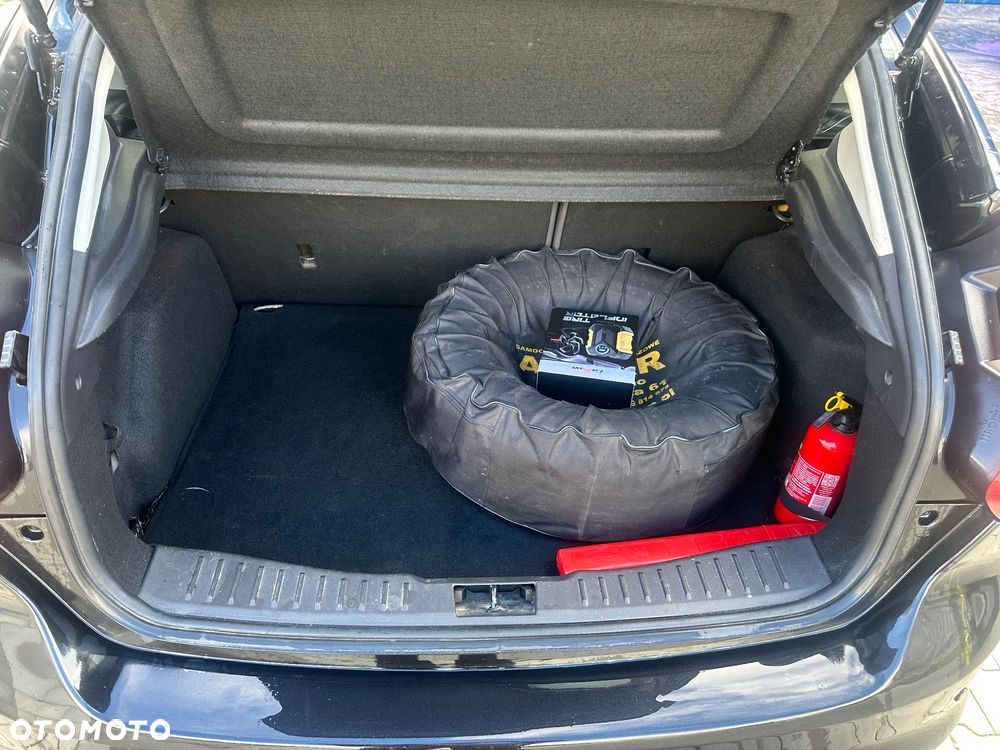 Ford Focus 1.6 Ambiente - 16