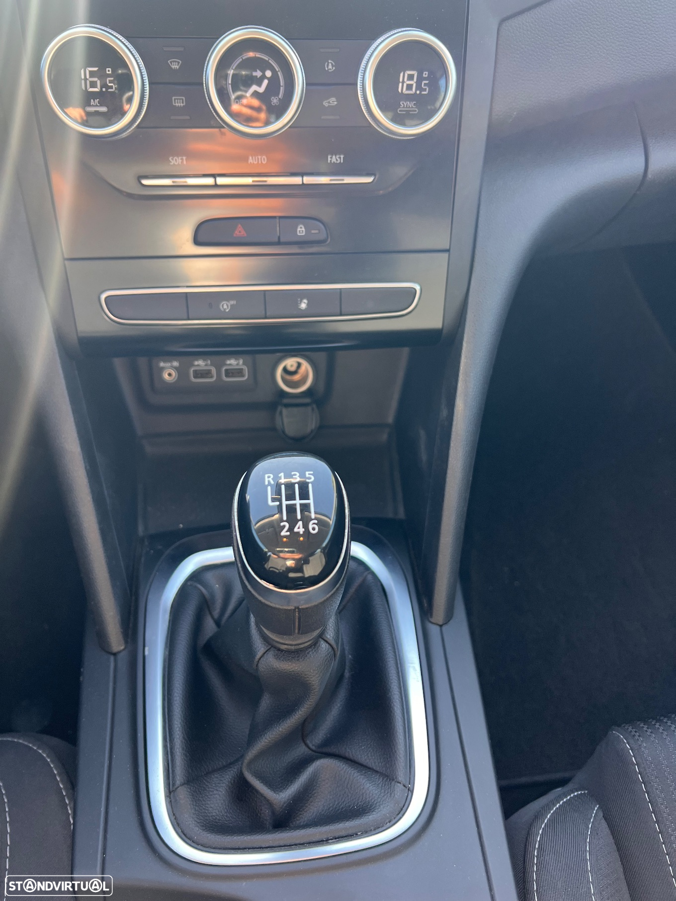 Renault Mégane 1.5 Blue dCi Limited - 12
