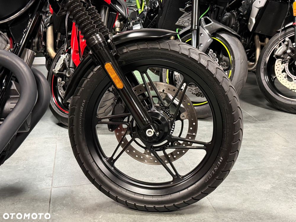 Moto Guzzi V7 - 8