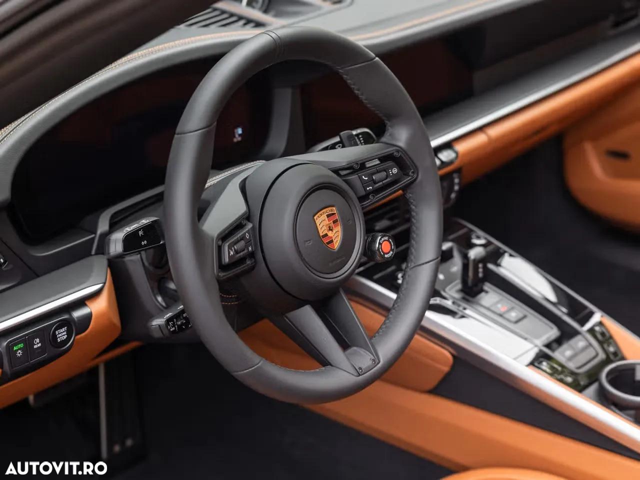 Porsche 911 Targa 4 GTS PDK - 13