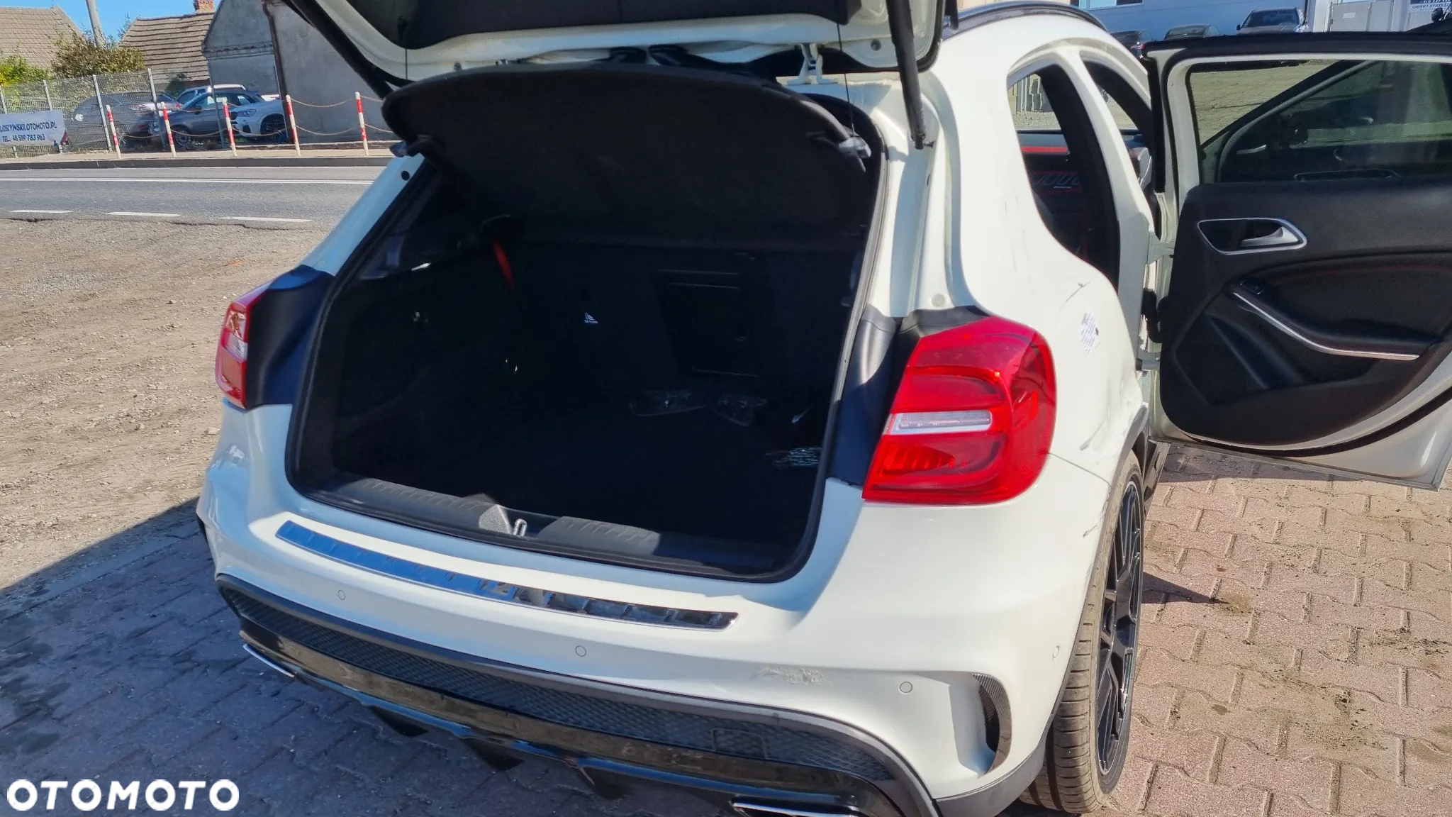 Mercedes-Benz GLA 45 AMG 4-Matic Edition 1 - 32