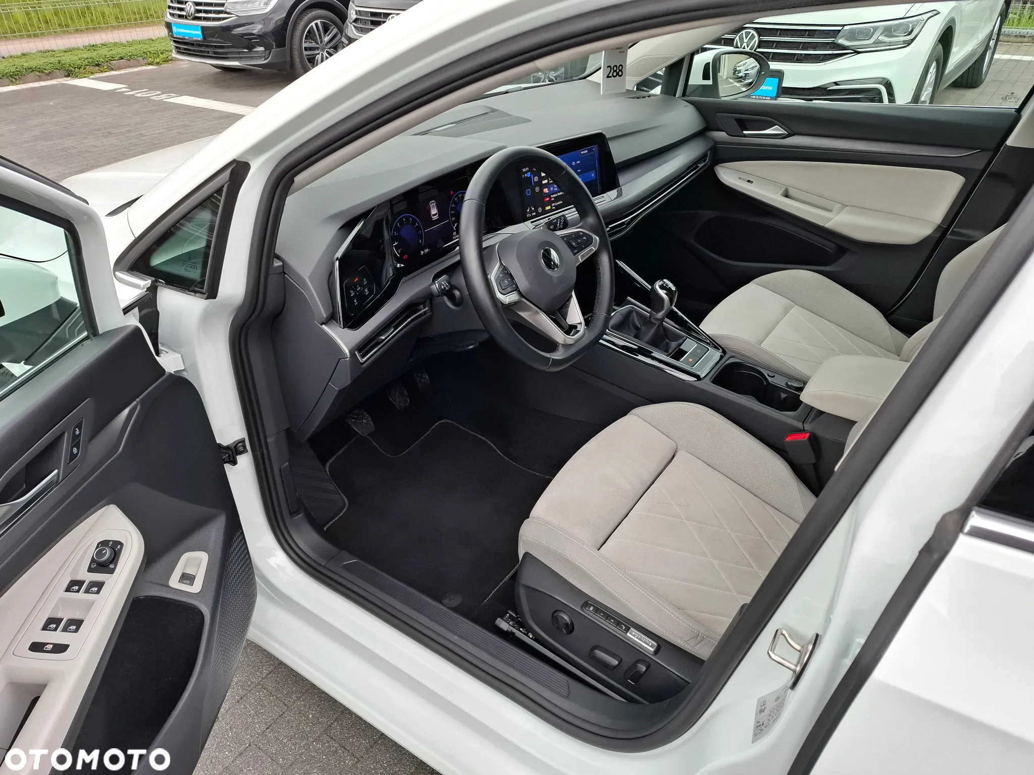 Volkswagen Golf VIII 1.5 TSI EVO Style - 14