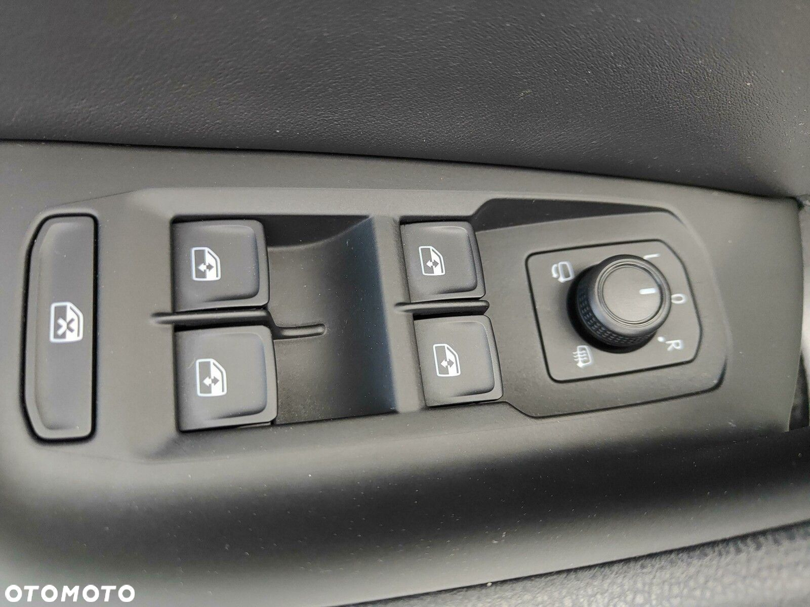Volkswagen Arteon 2.0 TSI R-Line DSG - 17