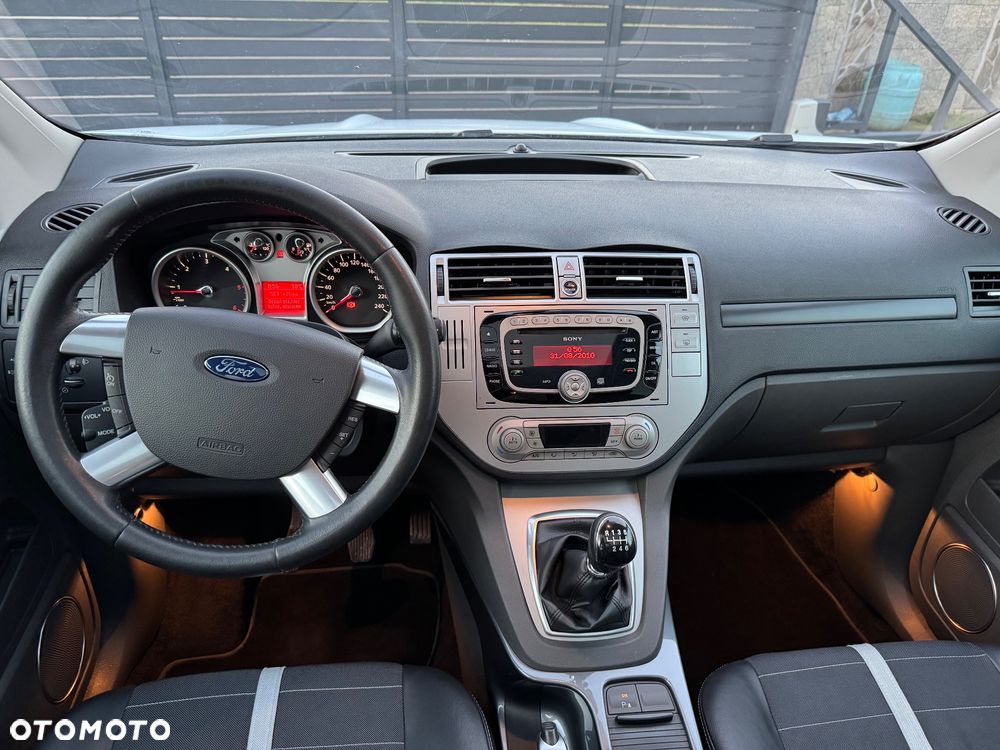 Ford Kuga 2.0 TDCi 4x4 Titanium - 10