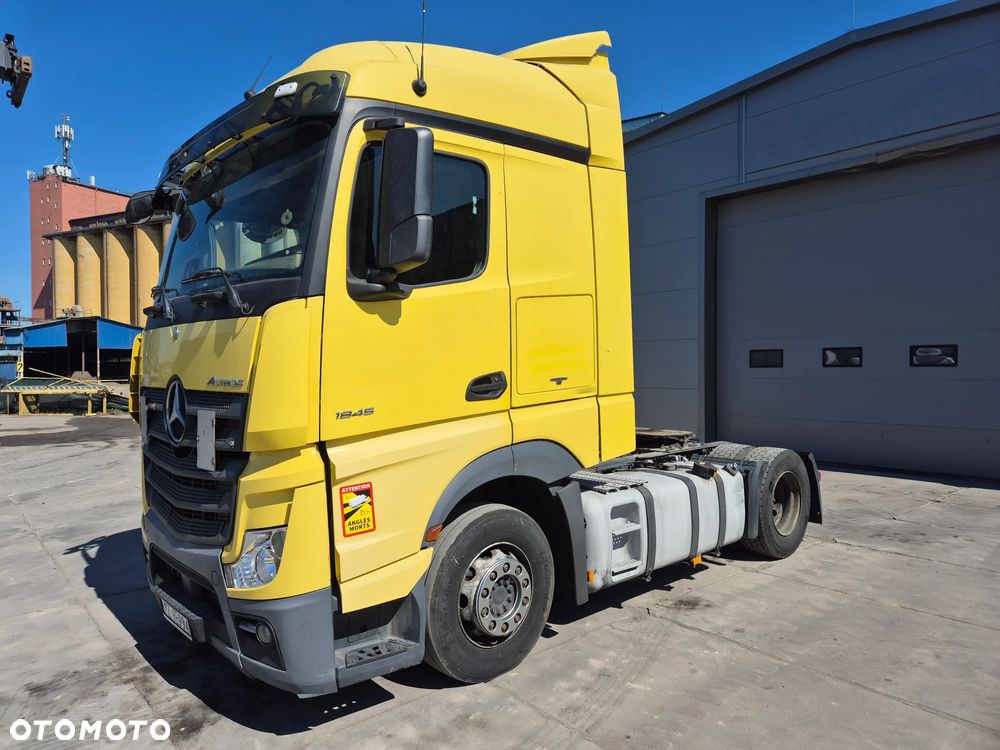 Mercedes-Benz Actros MP4 - 9