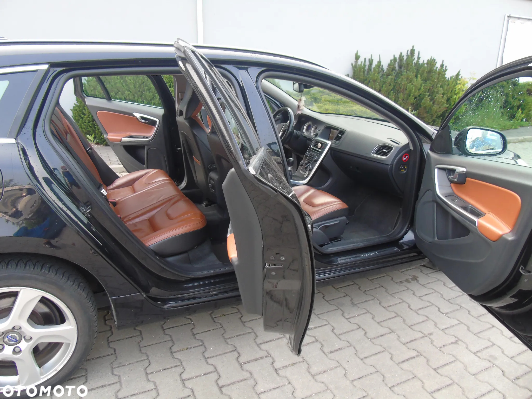 Volvo V60 D2 Summum - 9