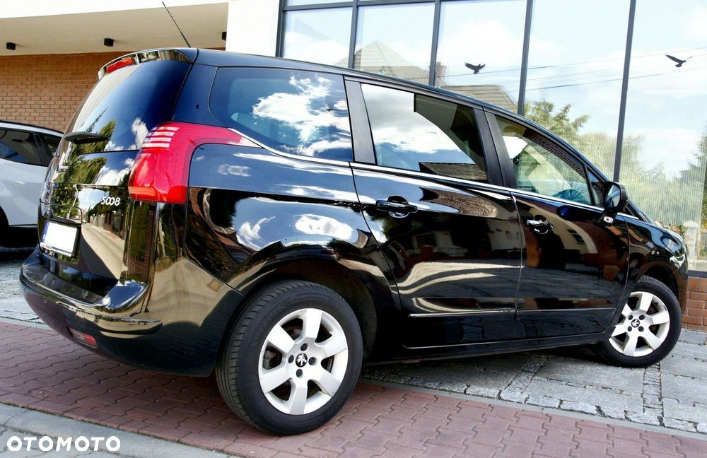 Peugeot 5008 1.6 BlueHDi Style 7os - 26