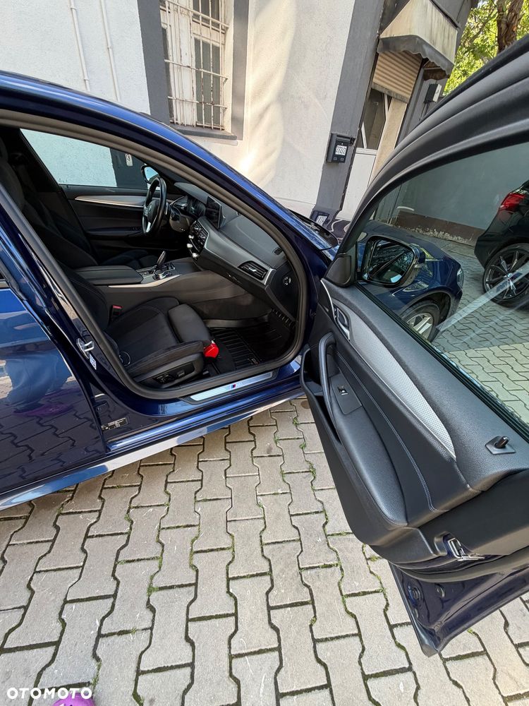 BMW Seria 5 520d xDrive M Sport sport - 8