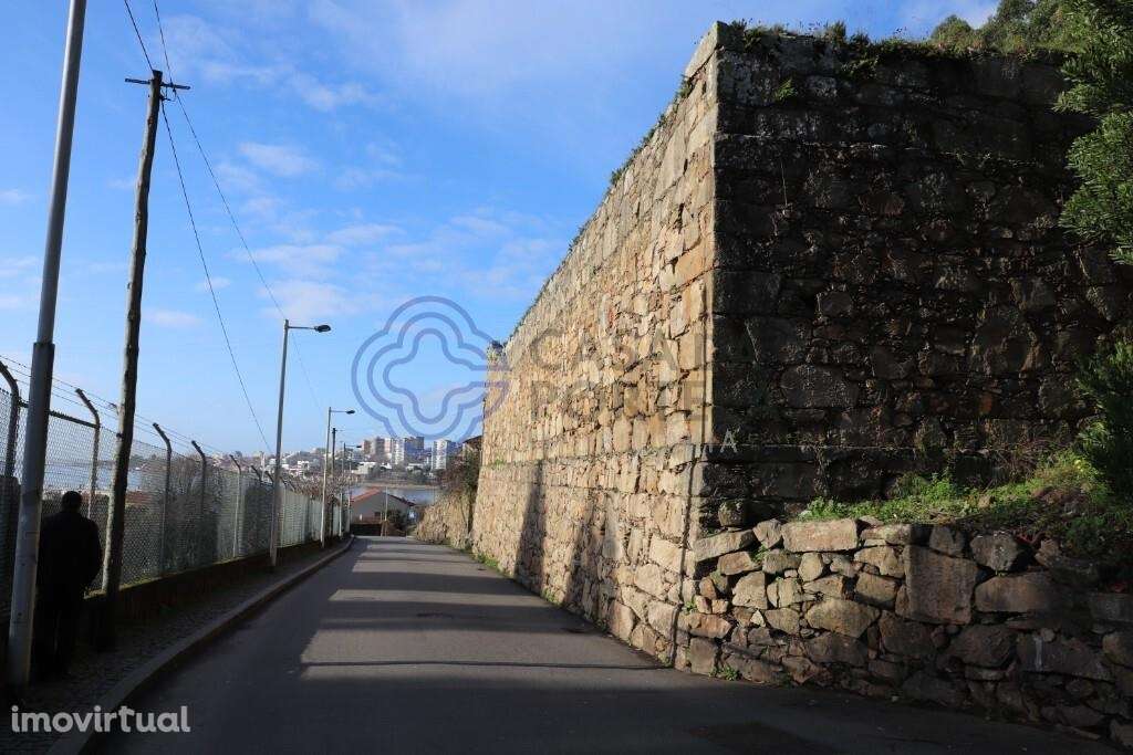 Grande Terreno na Afurada/Marina a €100/m2 - Grande imagem: 2/24