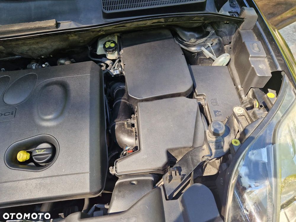 Ford Kuga 2.0 TDCi Titanium - 15