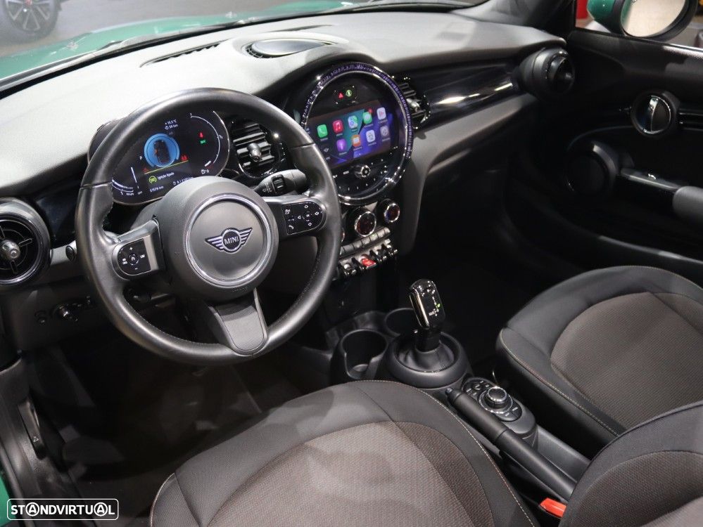 MINI Cabrio Cooper Premium Classic Auto - 8