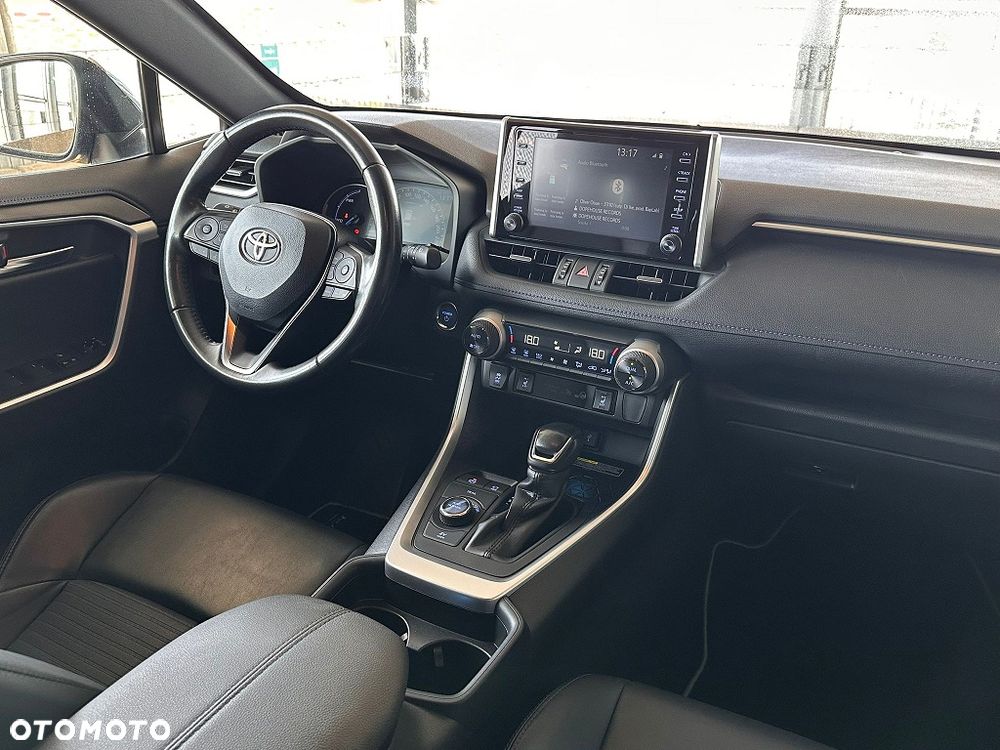 Toyota RAV4 - 9
