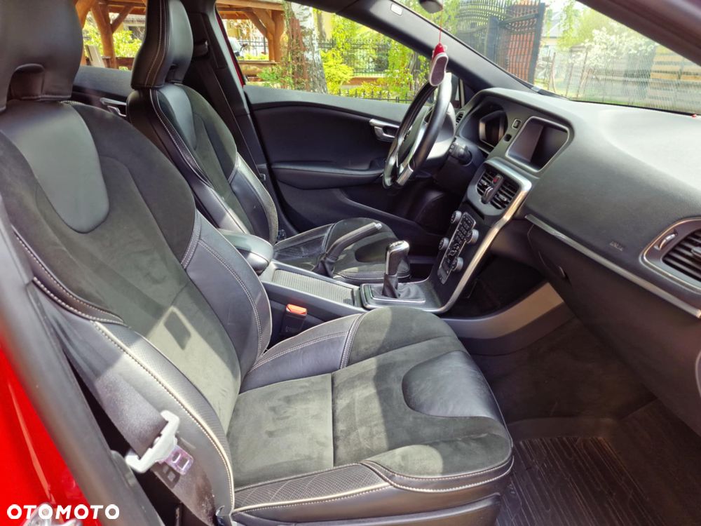 Volvo V40 T3 Drive-E Summum - 25