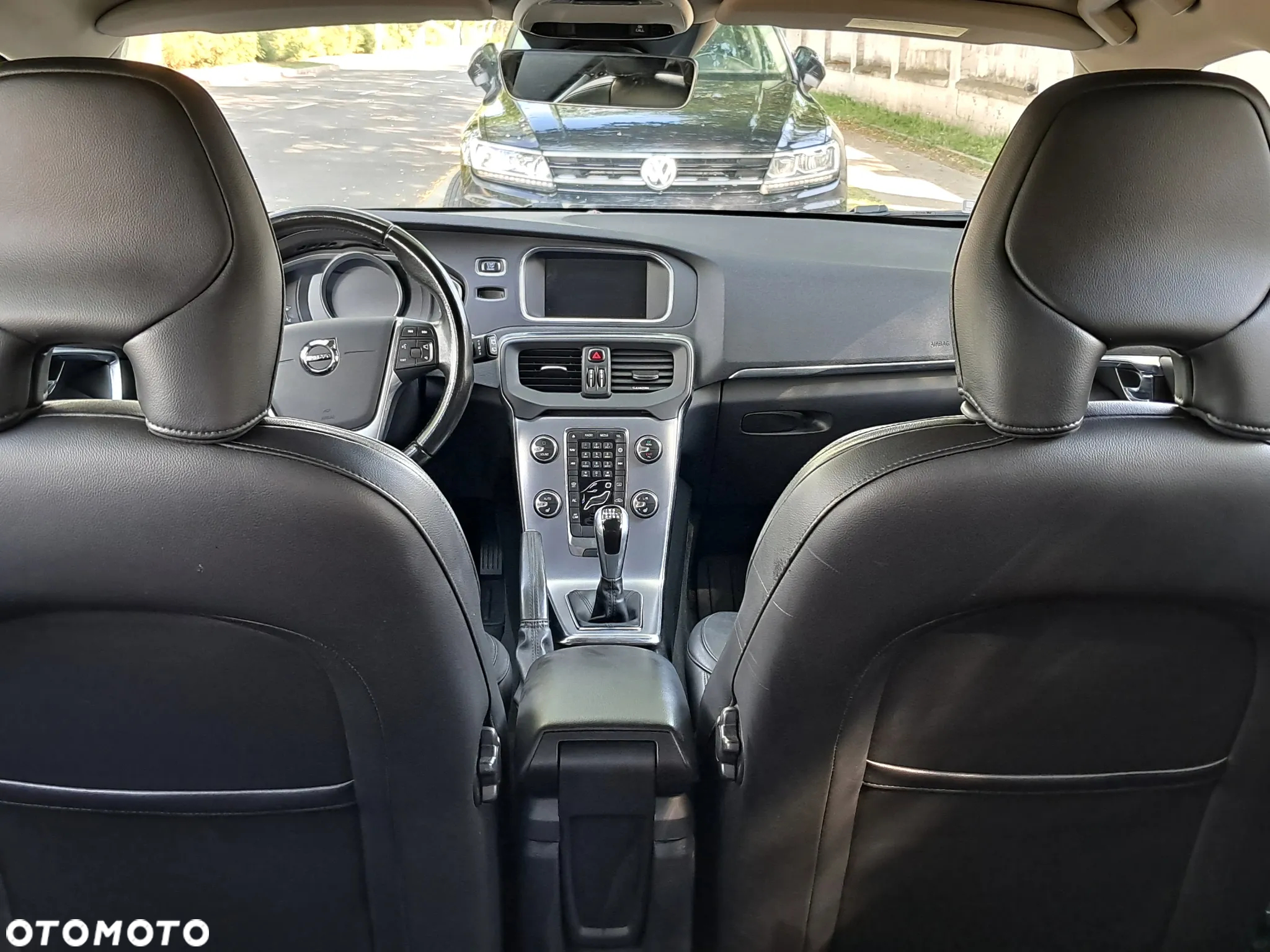 Volvo V40 D2 Drive-E Momentum - 26