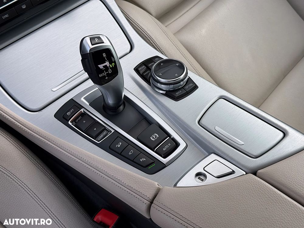 BMW Seria 5 520d xDrive Aut. - 26