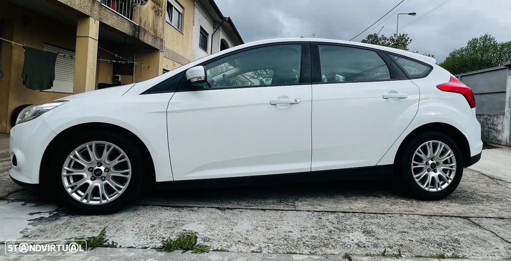 Ford Focus 1.0 SCTi Titanium - 2