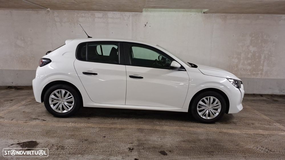 Peugeot 208 2021 photo 3