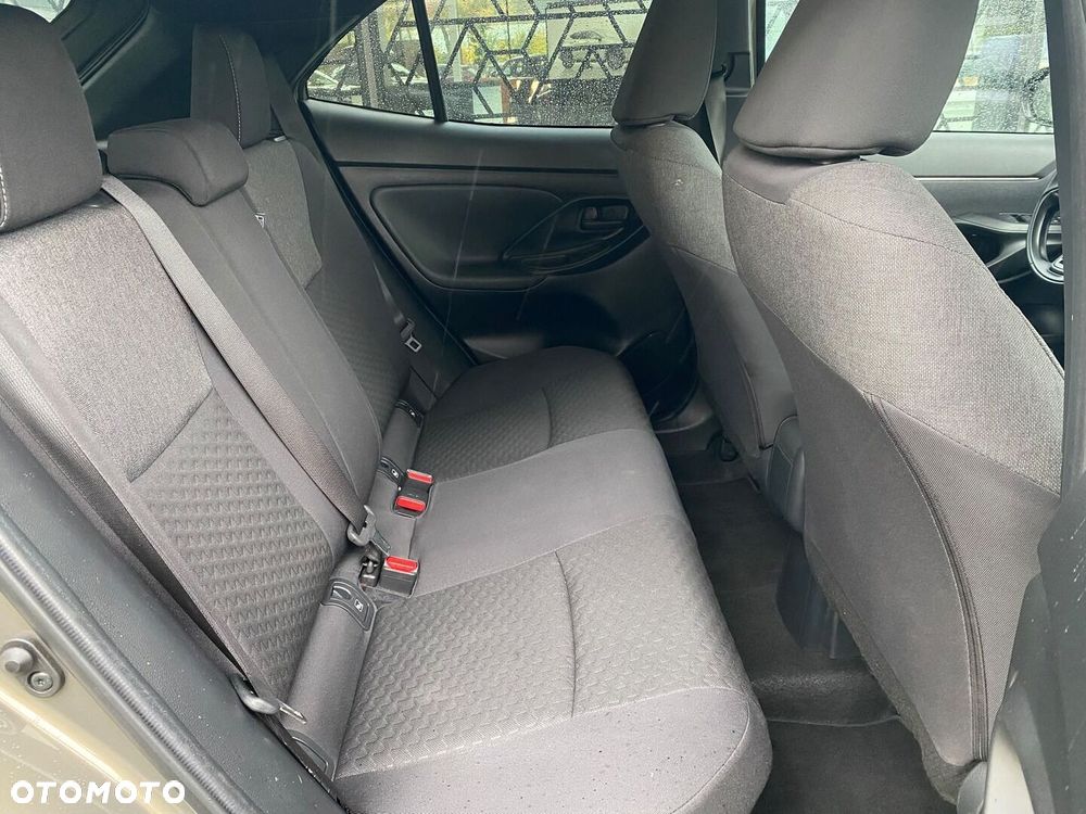 Toyota Yaris Cross Hybrid 1.5 Style AWD - 24
