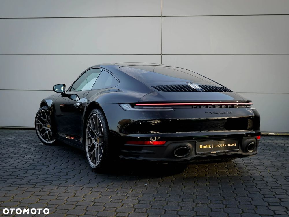 Porsche 911 Carrera 4S - 2