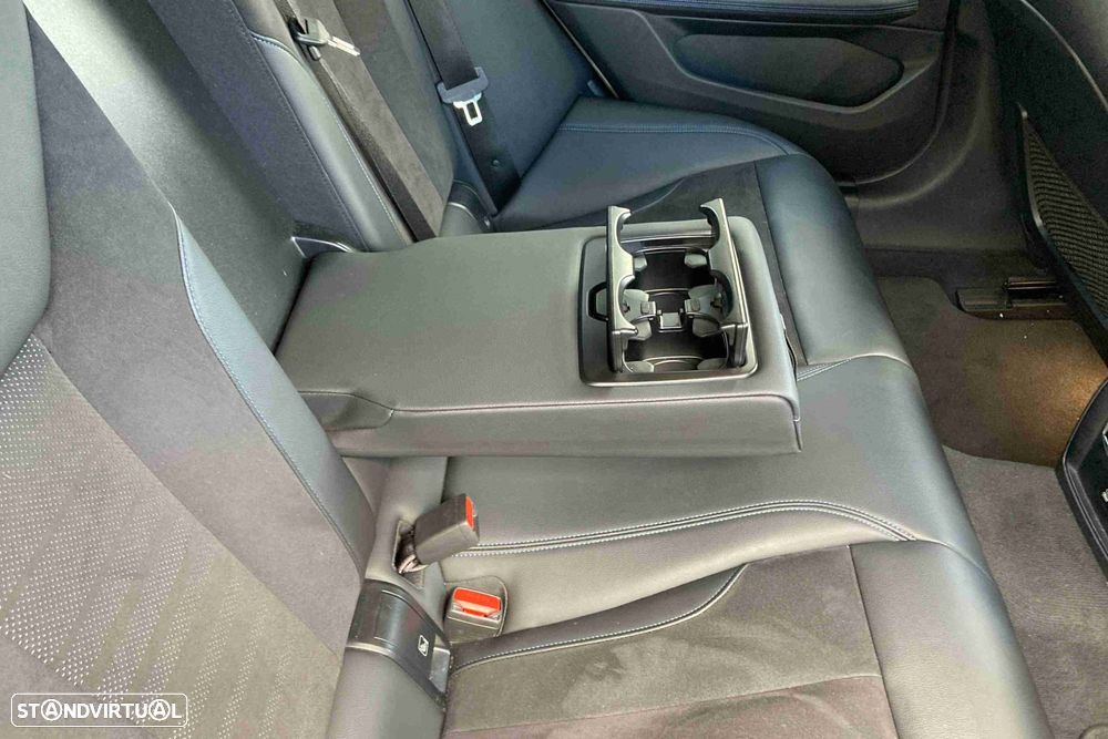 BMW i4 eDrive40 Desportiva M - 13