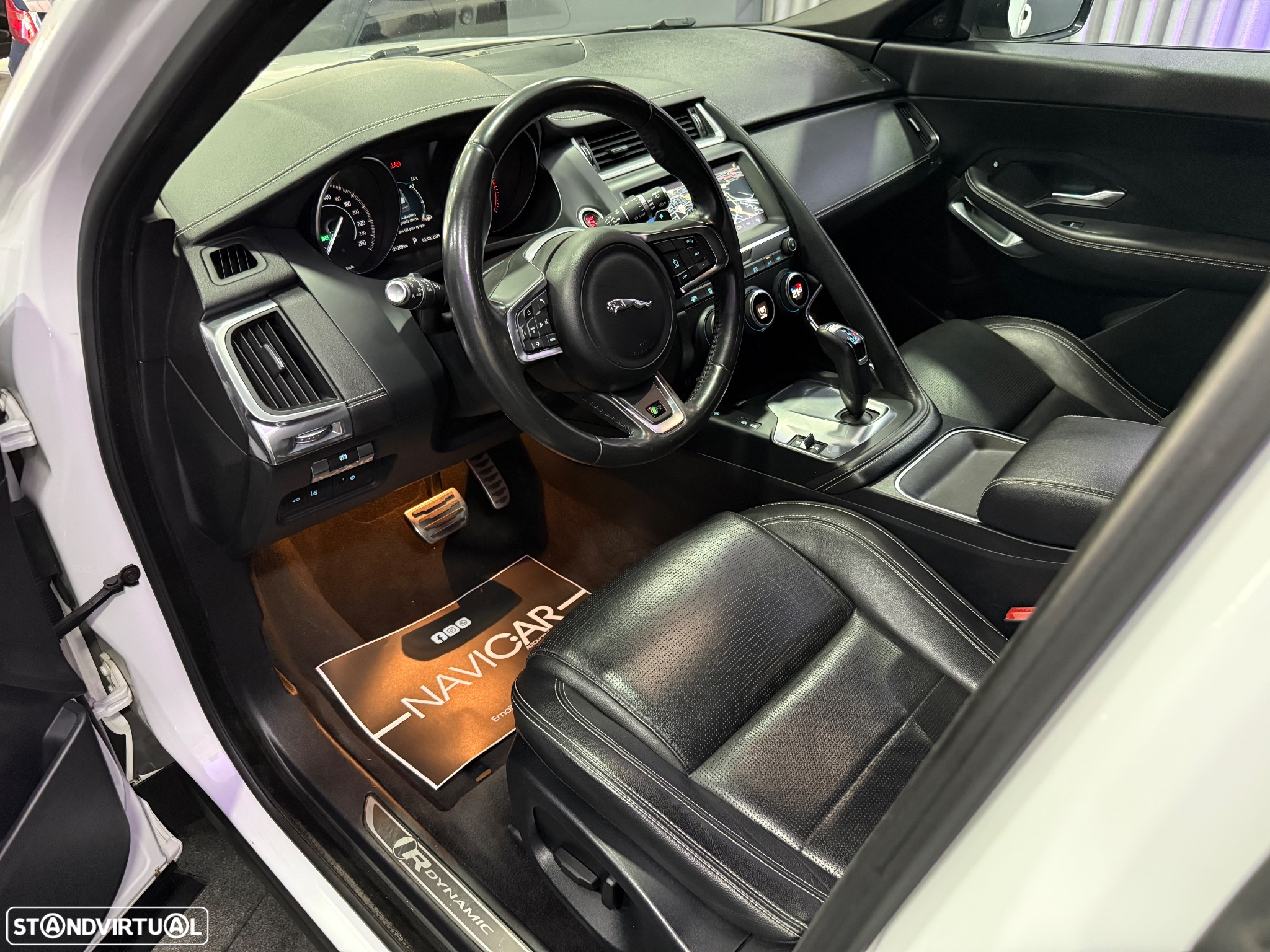 Jaguar E-Pace 2.0 i4D R-Dynamic HSE AWD Aut. - 5