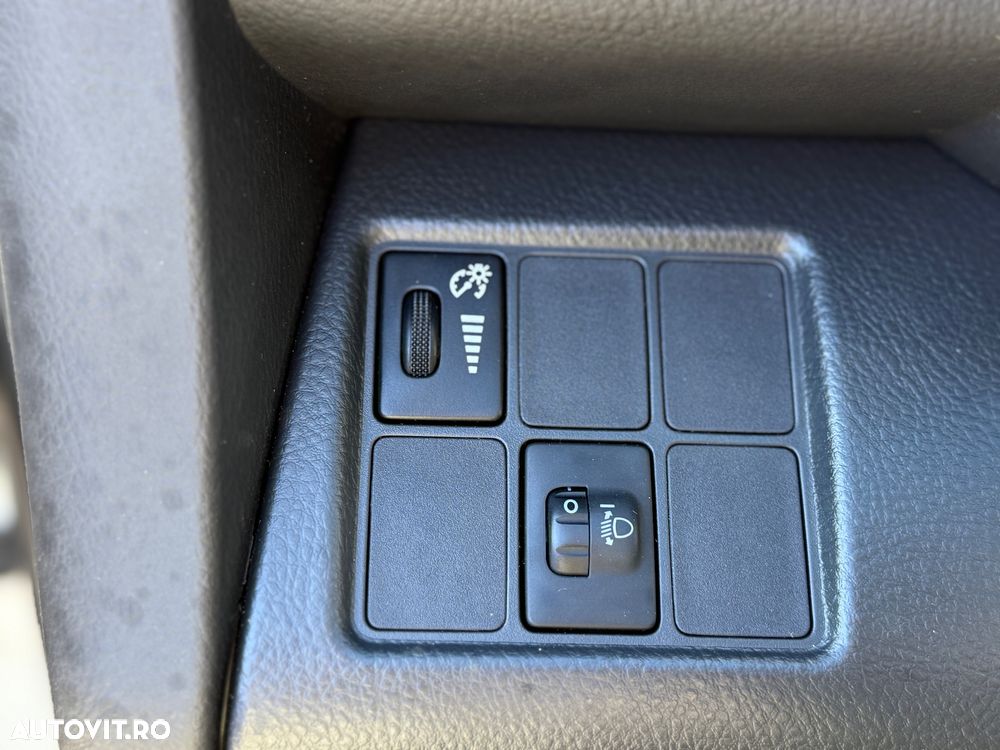 Toyota RAV4 2.2 D-4D 4x2 - 14