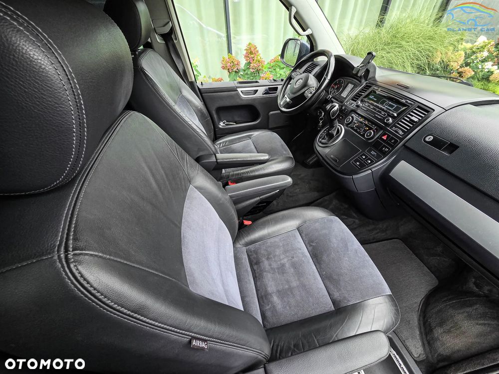 Volkswagen Multivan - 20