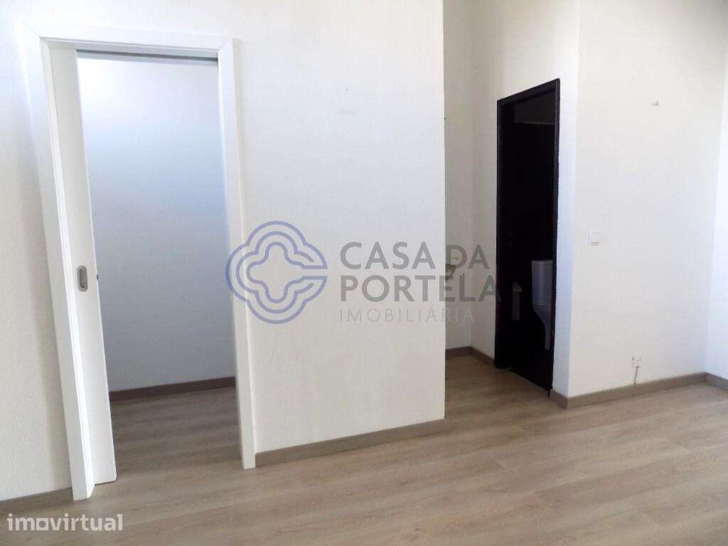 Loja para Venda-Próximo ao Metro, Hospital Santos Silva. - Grande imagem: 5/8