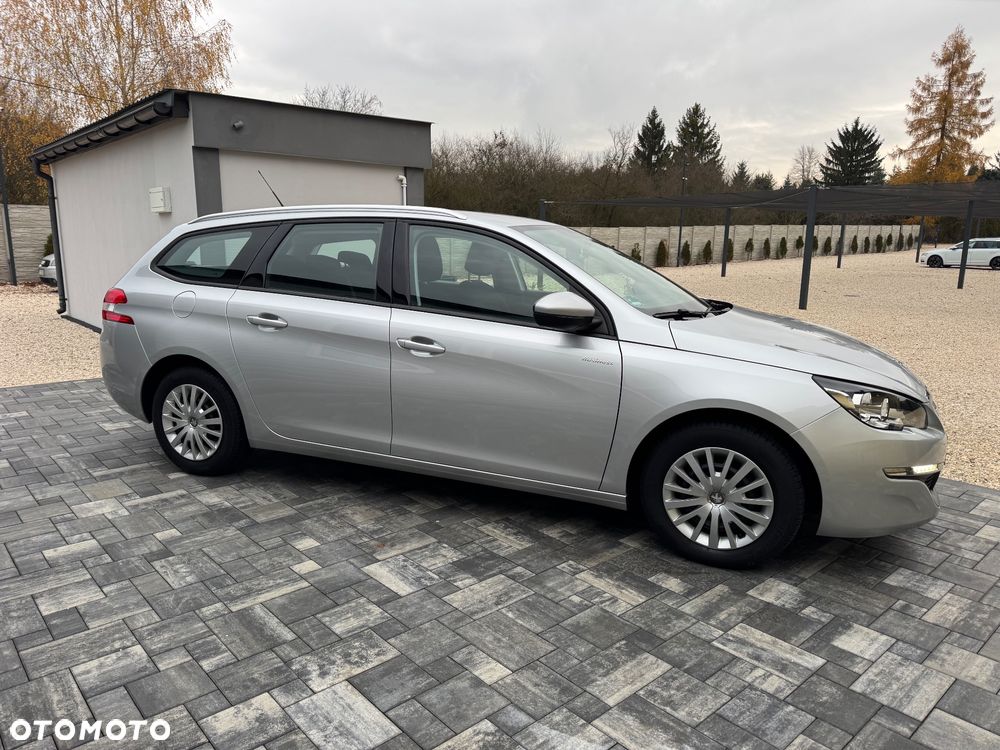 Peugeot 308 SW HDi FAP 110 (Blue Lion) Business Line Niveau 1 - 5