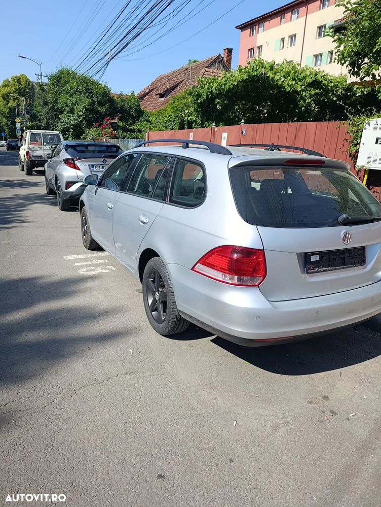 Volkswagen Golf 1.9 TDI DPF DSG Individual - 20