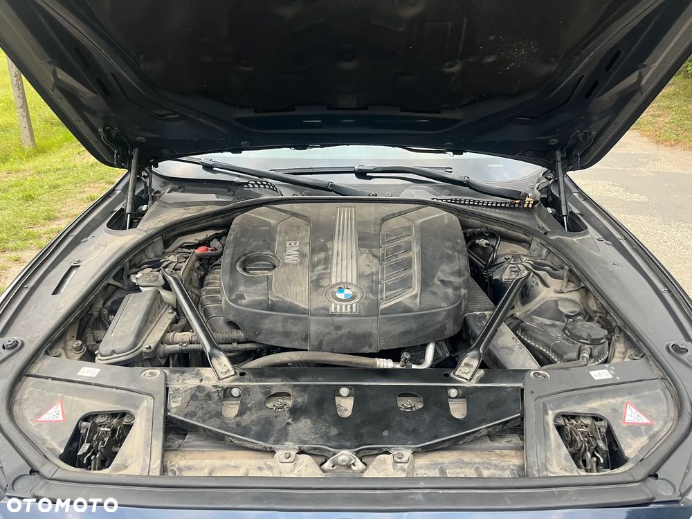 BMW Seria 5 520d Touring - 9