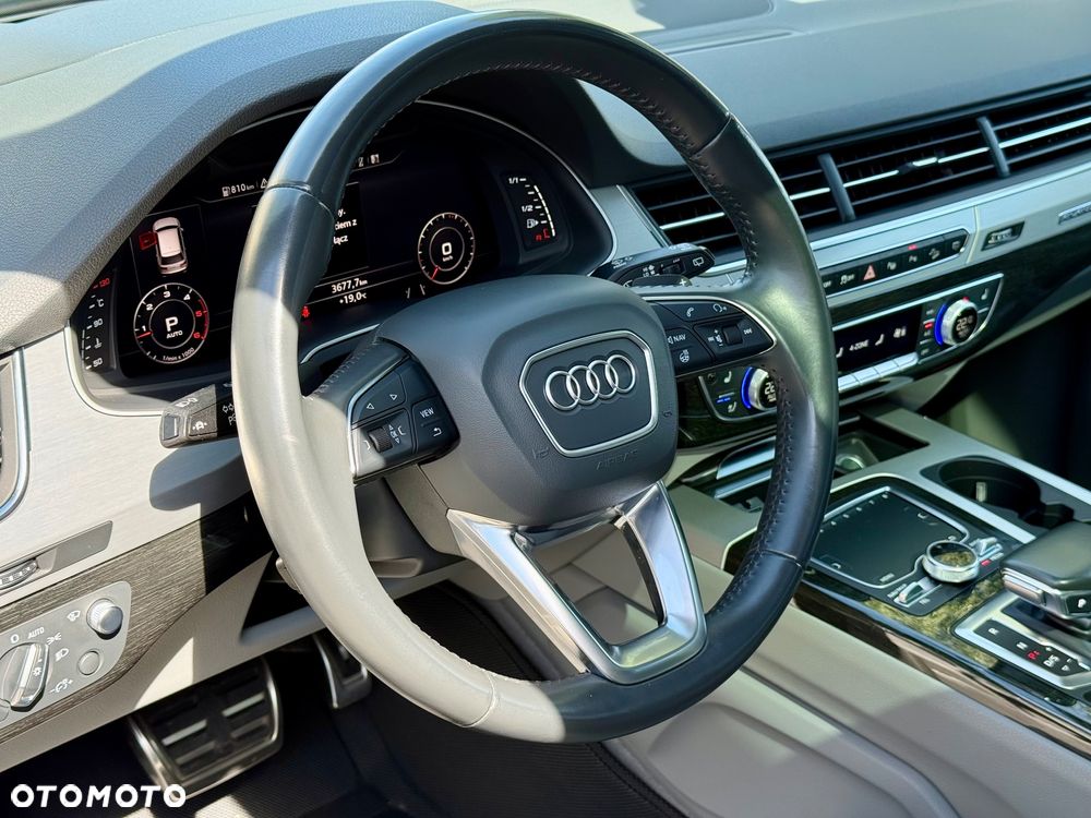 Audi Q7 - 24
