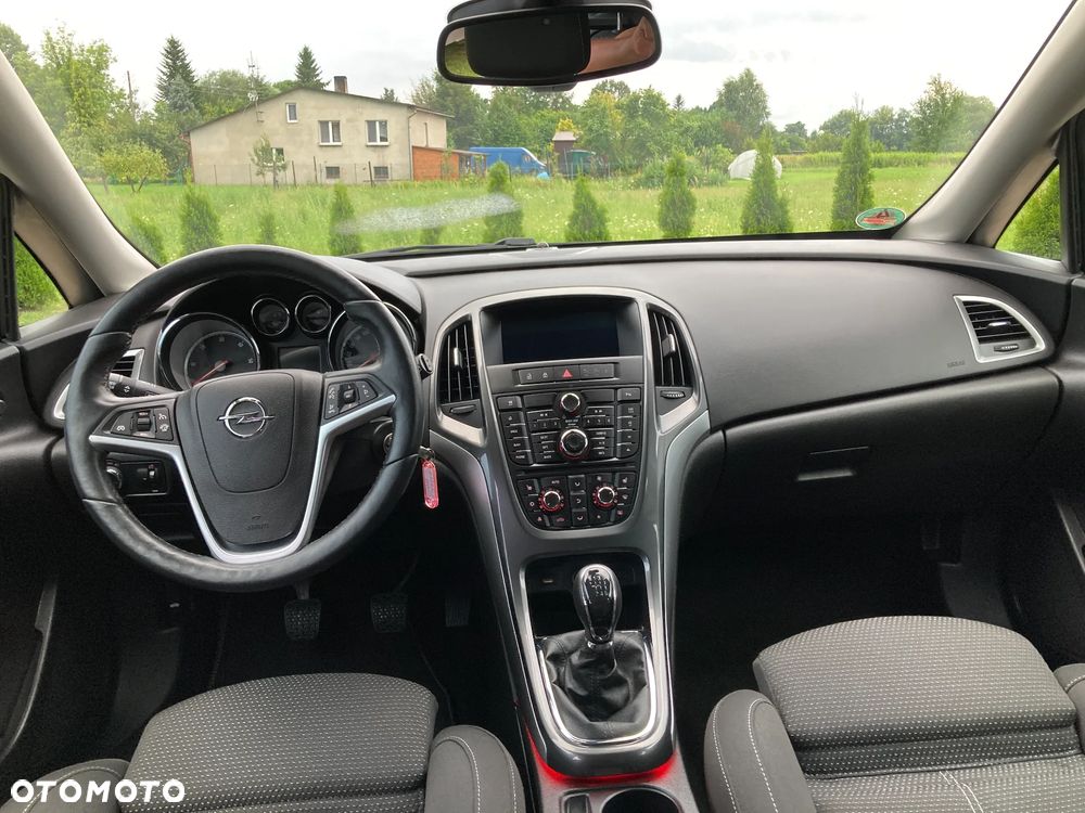 Opel Astra 2.0 CDTI Cosmo - 10