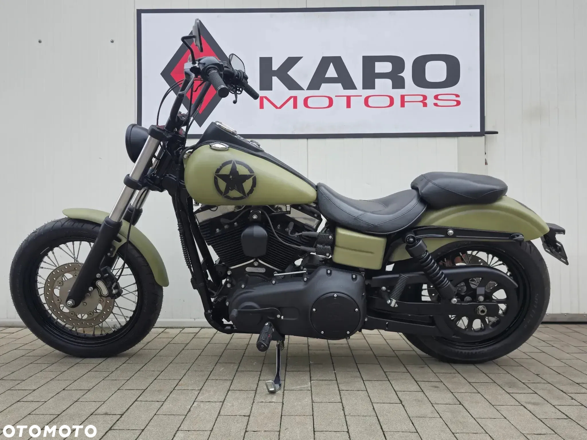 Harley-Davidson Dyna Street Bob - 6