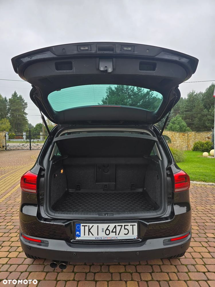 Volkswagen Tiguan 2.0 TDI 4Mot Perfectline R-Style DSG - 36