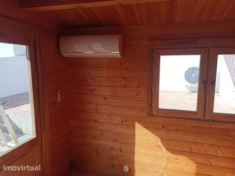 Casa de madeira com 20m2(5m por 4m) com AC e electricidade - Grande imagem: 4/8