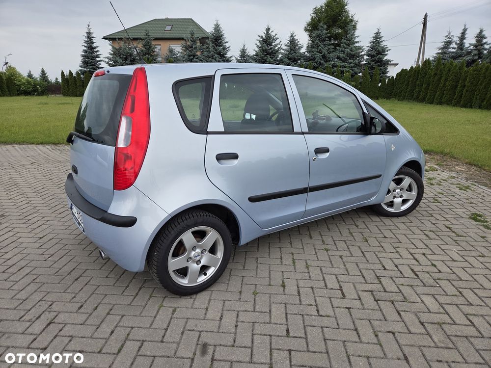 Mitsubishi Colt - 4
