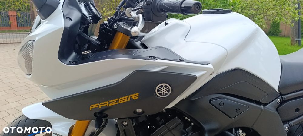 Yamaha FZ8 - 36