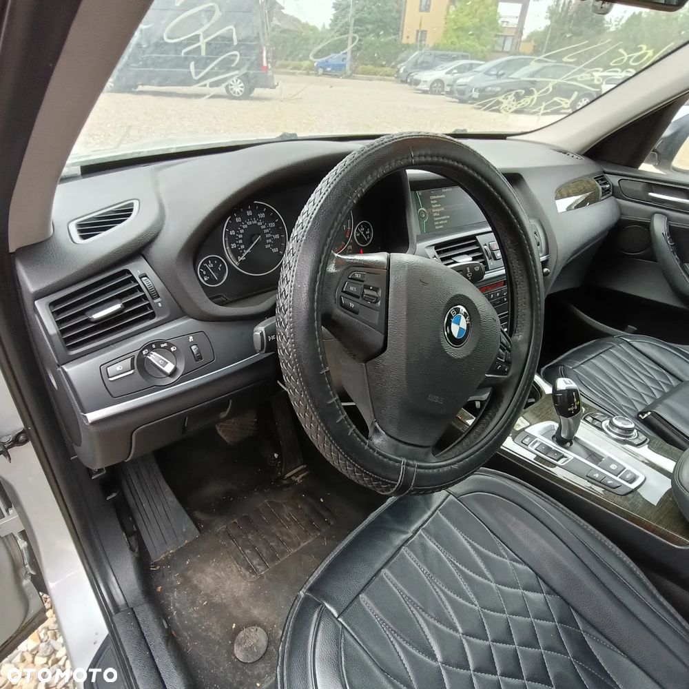 BMW X3 xDrive28i - 12