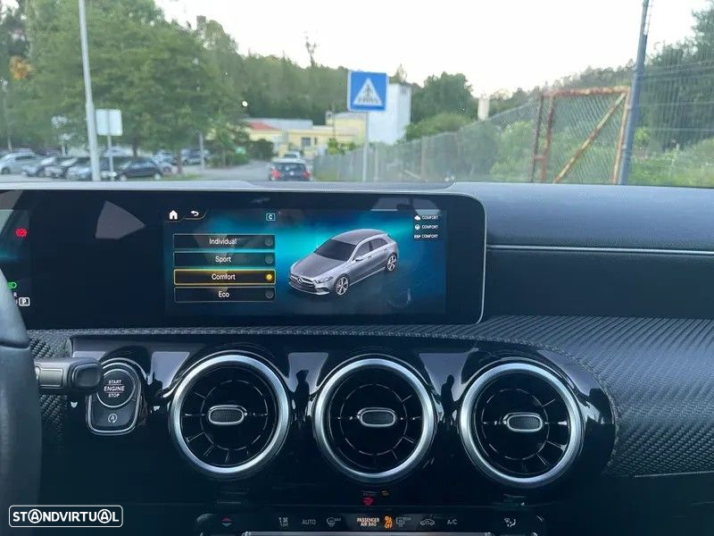 Mercedes-Benz A 180 d Style Plus Aut. - 31