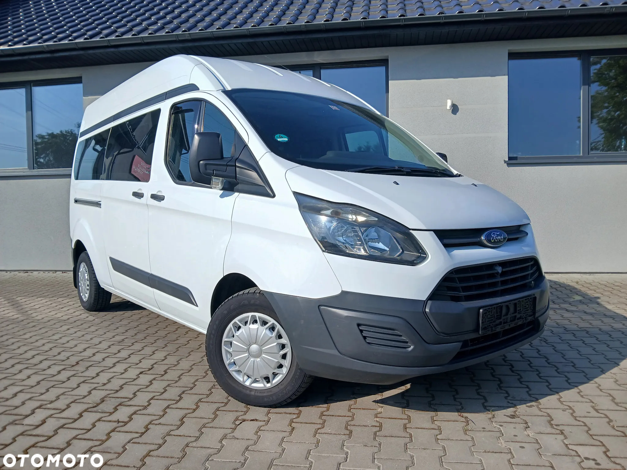 Ford Tourneo Custom 300 L2H1 VA Trend - 14