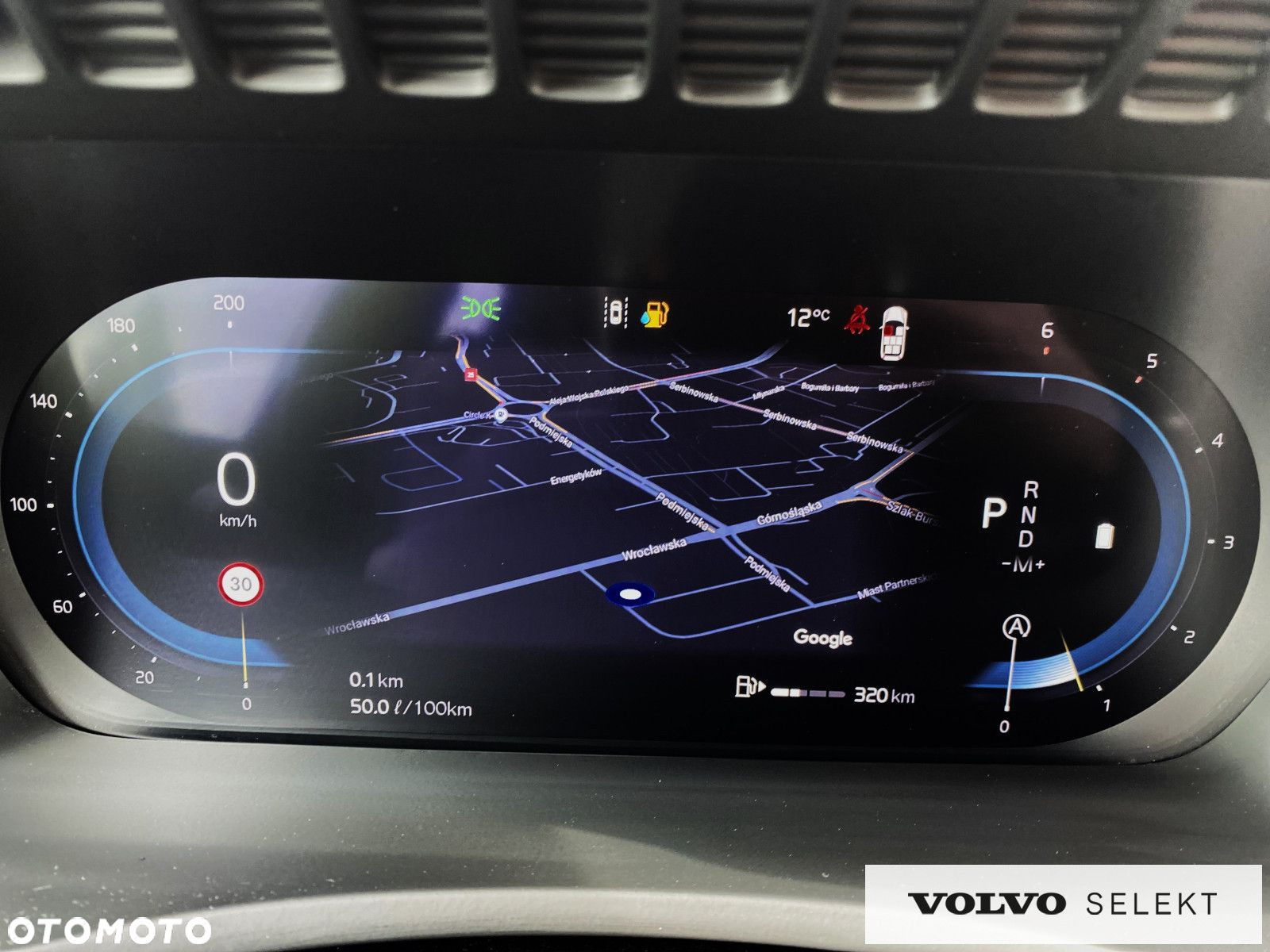 Volvo XC 90 - 9