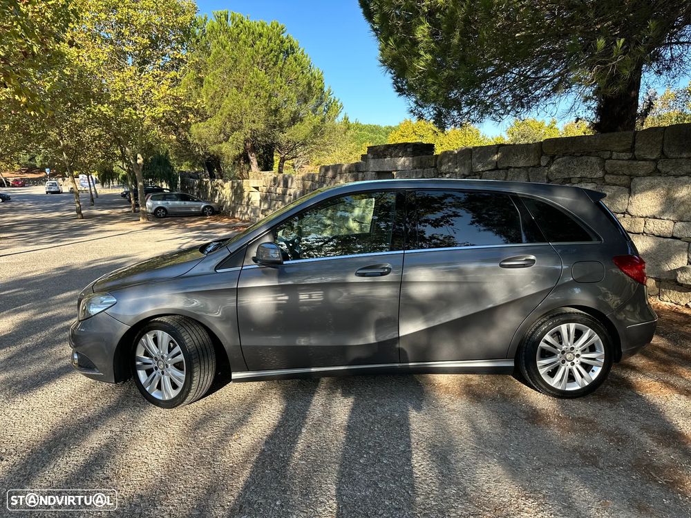 Mercedes-Benz B 180 - 6