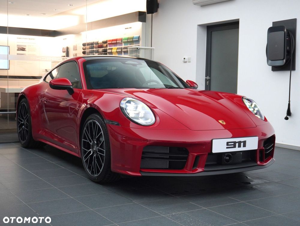 Porsche 911 Carrera - 7