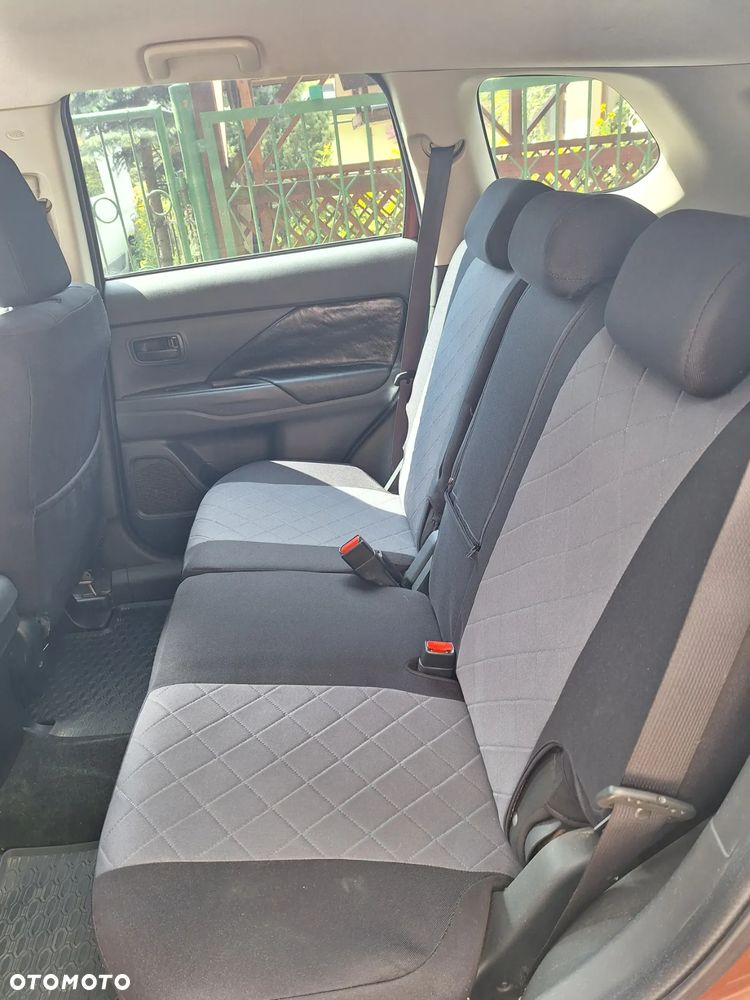 Mitsubishi Outlander 2.0 Intense 2WD - 6